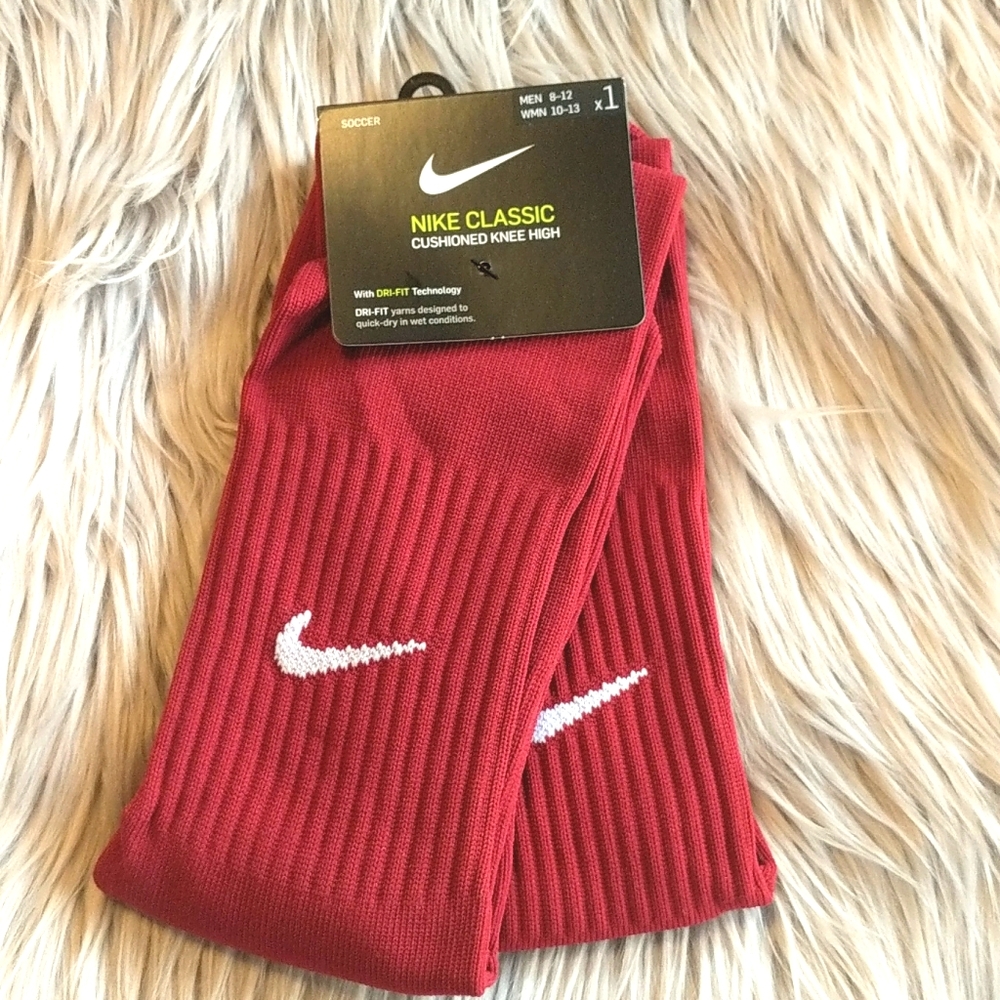 Nike Soccer Classic Cushioned Knee High Socks
